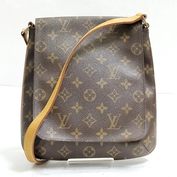 Authentic Louis Vuitton Musette Salsa - Picture 1 of 10